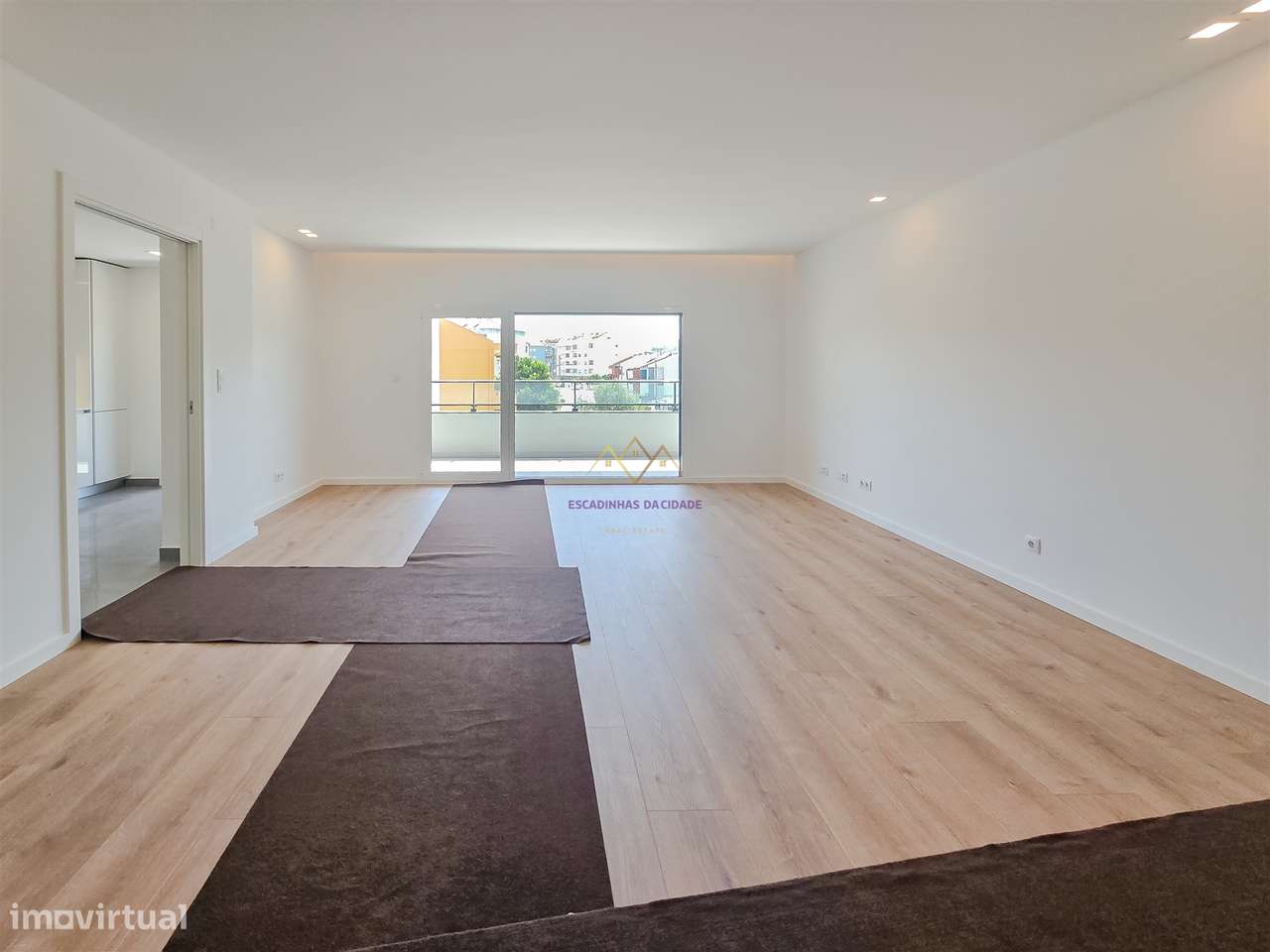 T4 com Piscina em Alverca-20