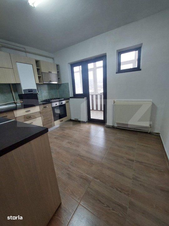Apartament 3 camere,80 mp ,Moreni