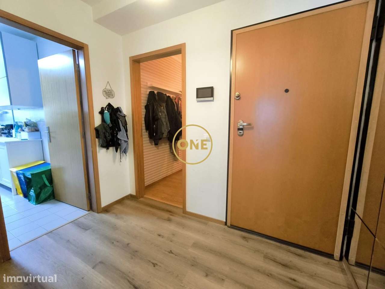 Apartamento T3 em Gueifães, com 120,28 m2 de área útil e 152,53 m2 de-25