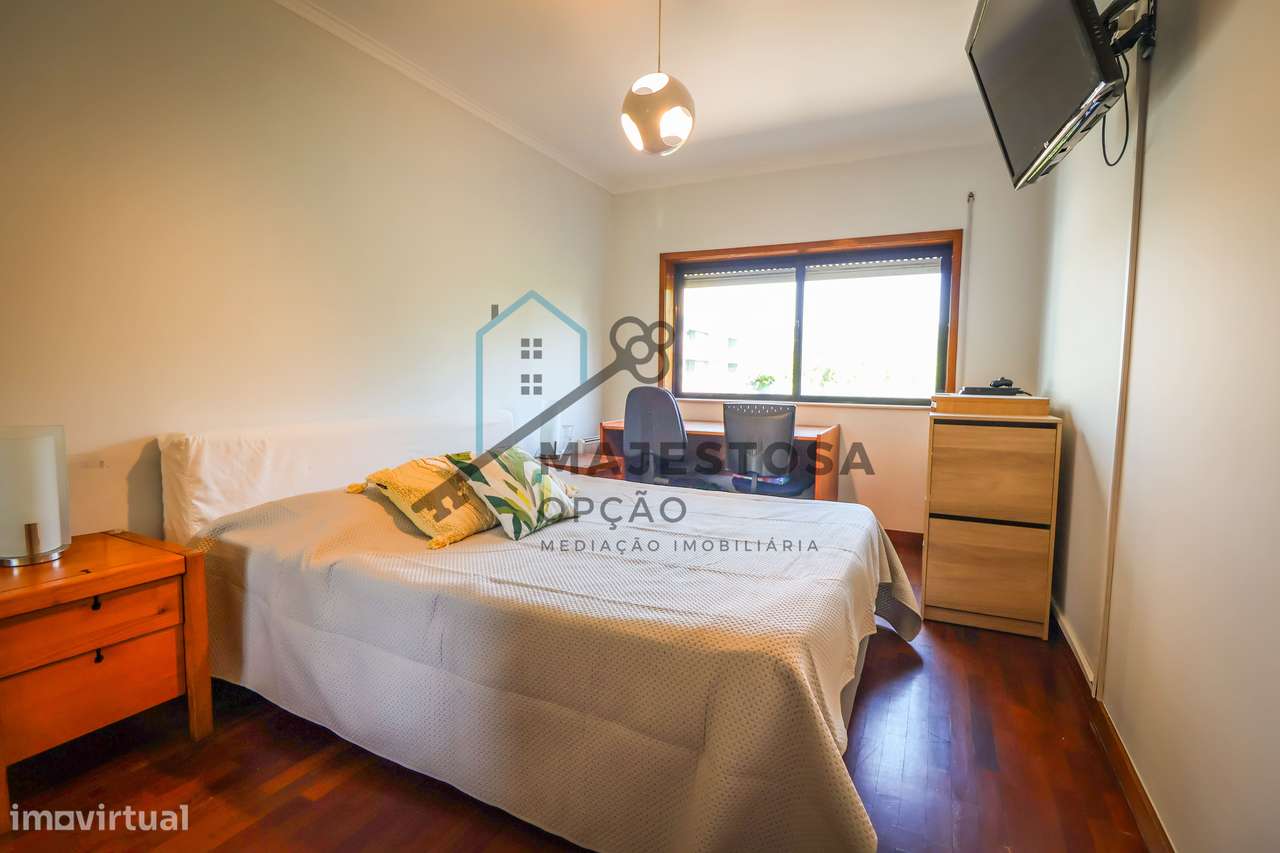 Apartamento T3 com Excelente Localização — São Vicente, Braga-10