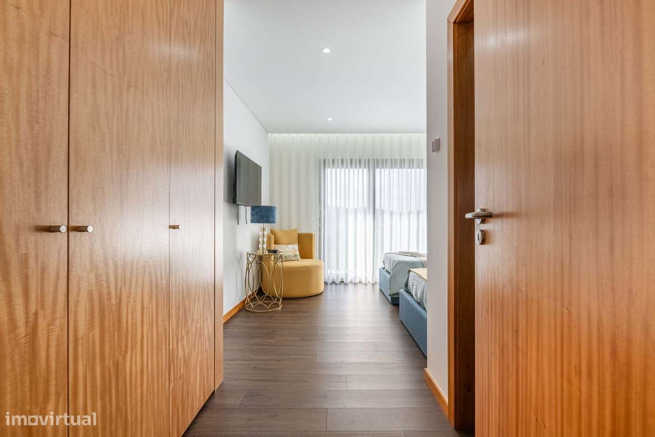 Morada individual com 4 suítes e piscina em Geraz do Minho - Póvoa de-21