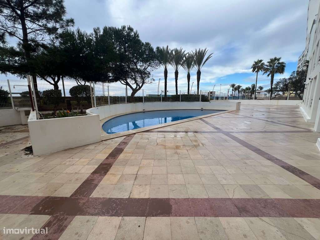 Apartamento T2 primeira linha lateral de mar em Quarteira - Oportun... - Grande imagem: 2/28