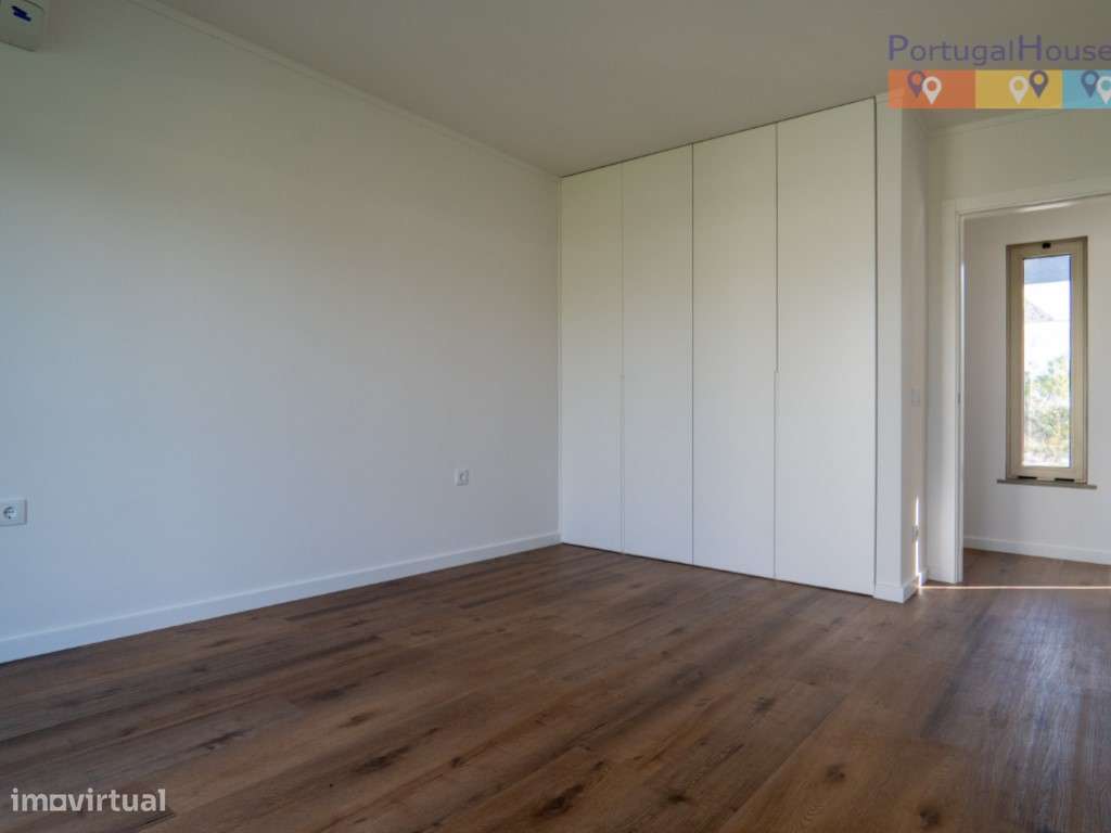 Moradia T4 de Luxo com terreno de 5.300 metros quadrados-41