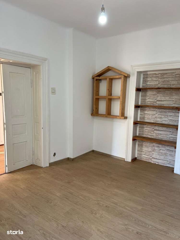 camera birou. strada,fratii golesti - Imagine principală: 1/11