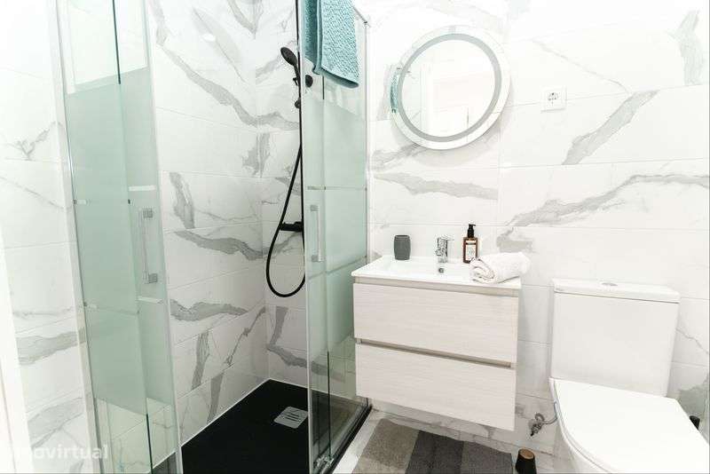 T2 Remodelado no Cacém – Localização Privilegiada em Frente à Estação - Grande imagem: 4/12