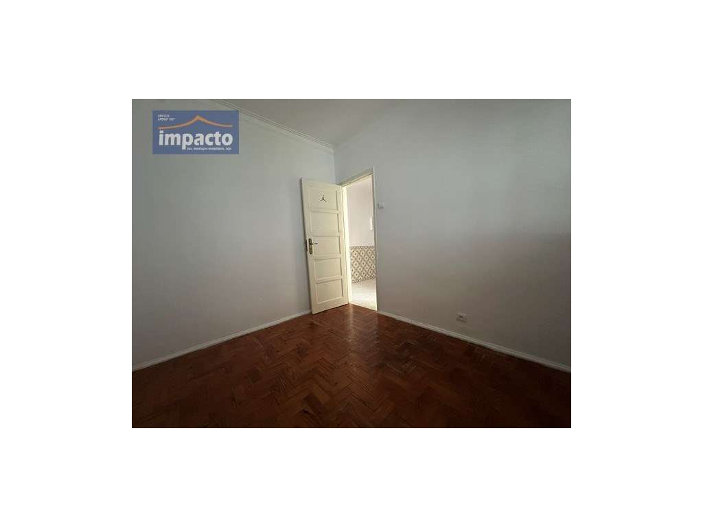 T2 Alverca, ótima localização, 2º piso-11