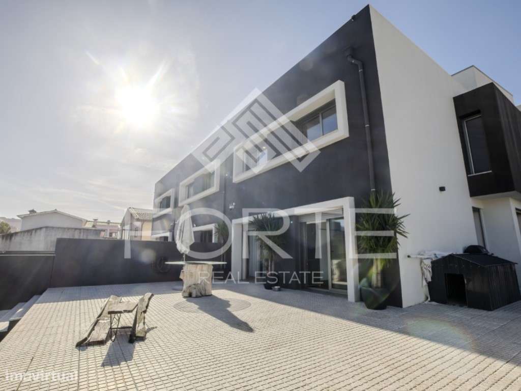 Moradia T4 - Praia de Esmoriz-0