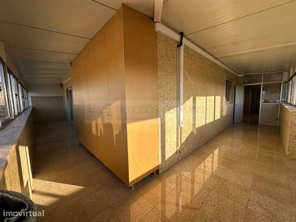 Apartamento T3 ultimo andar com terraço e marquise, garagem individ...-18