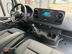 Mercedes-Benz Sprinter - 23