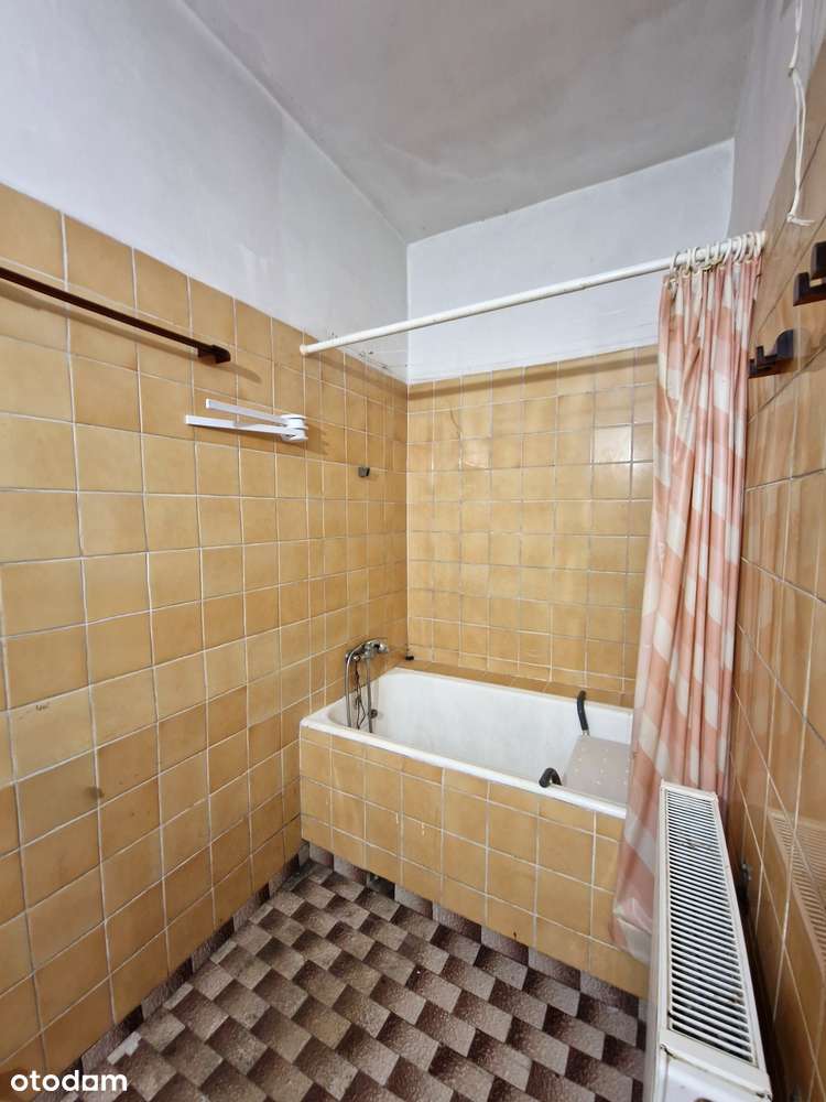 Dom z dużym ogrodem, 2 niezależne mieszkania, garaż i budynek gosp.-10