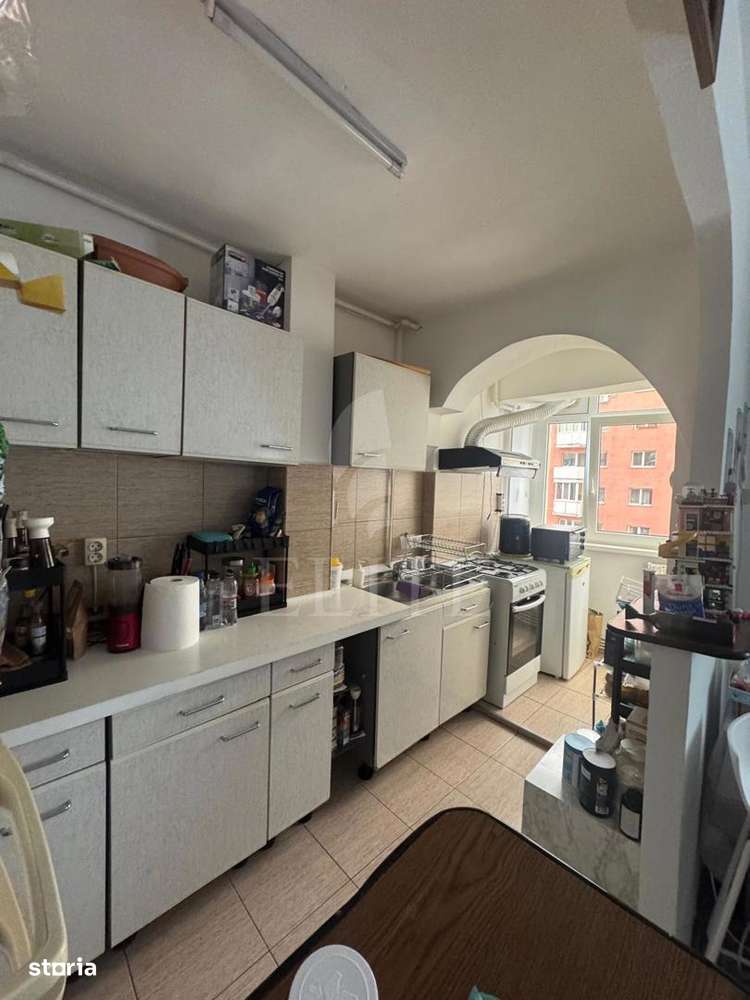 Apartament 3 camere în zona COMPLEX BIG-2