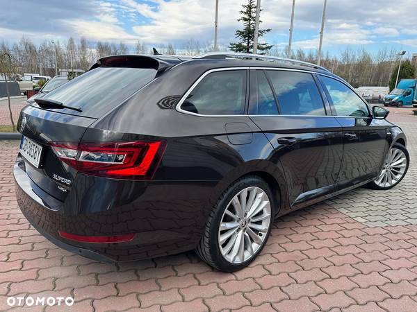 Skoda Superb 2.0 TDI 4x4 L&K DSG - 5