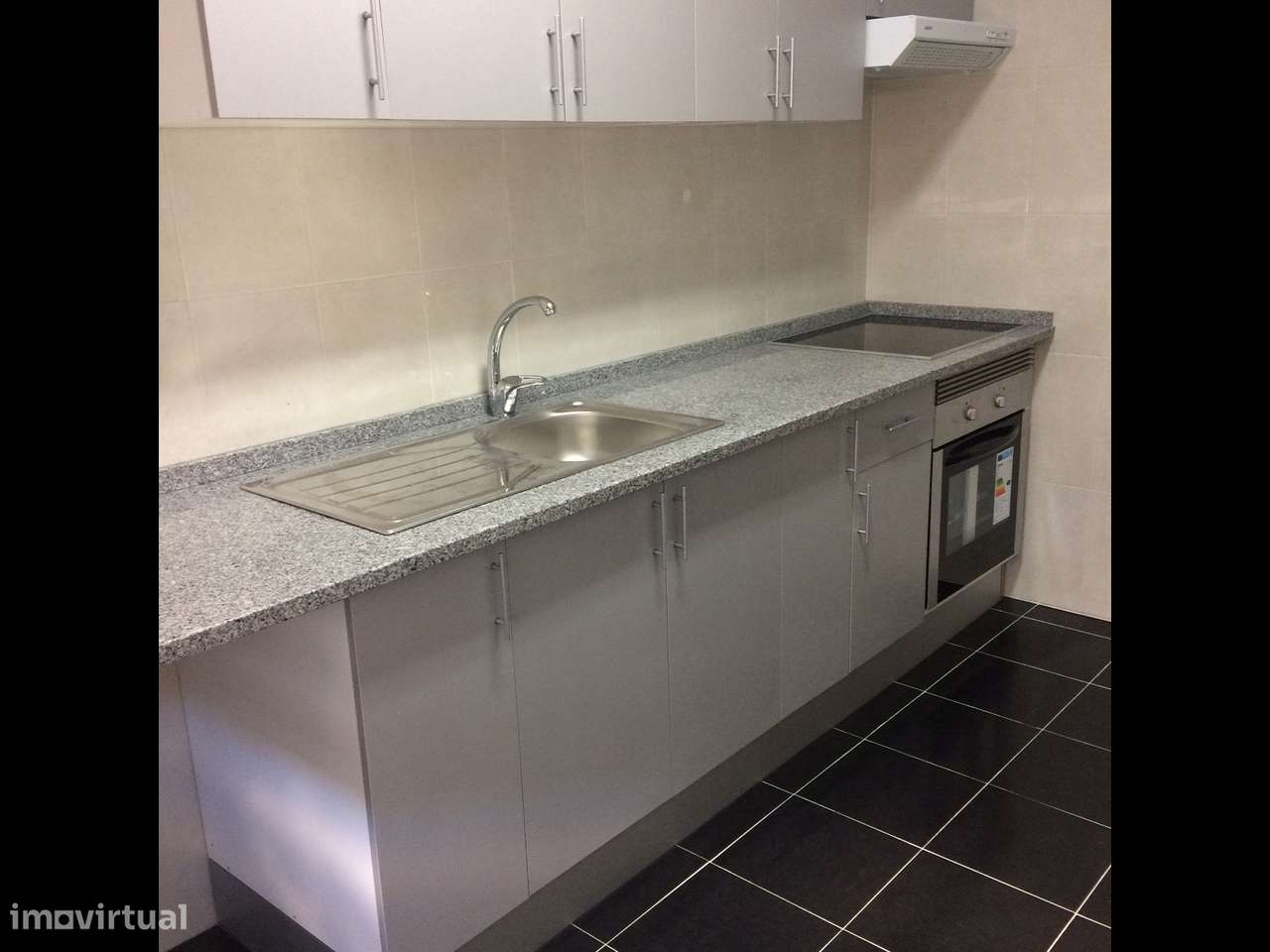 T2 com varanda em Rio de Mouro, Sintra - Grande imagem: 2/12