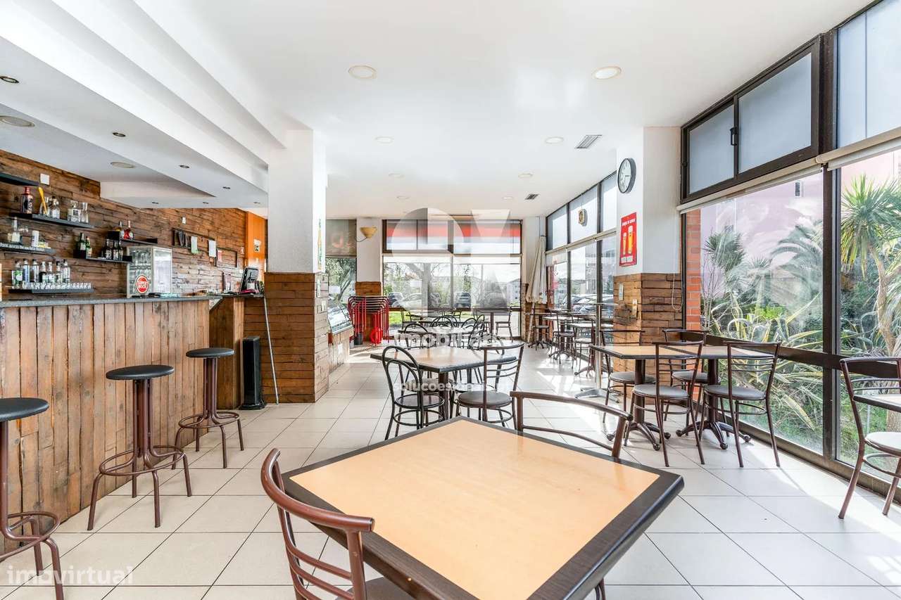 Loja em Coimbra - Grande imagem: 5/17