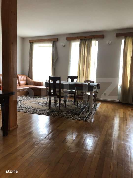 Casa de vanzare, cu 7 camere, 350 mp u & 2850 mp teren - Imagine principală: 1/18