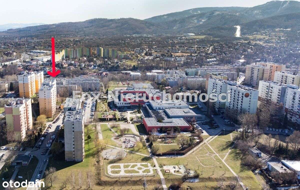 Niezwykle widokowe 3 pokoje z balkonem po remoncie-8