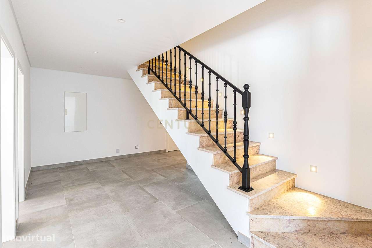 Moradia T6 de Luxo - 924 m² - Piscina -  São Pedro da Cadeira - Nova-47
