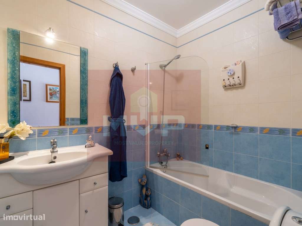 Moradia em banda V3 em Quelfes-8