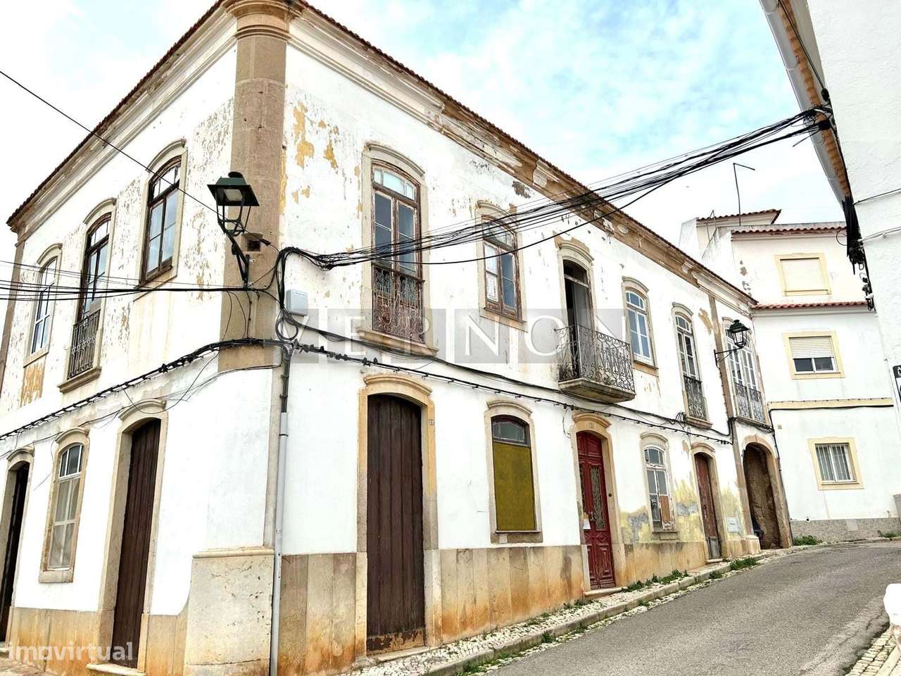 Algarve, Lagoa para venda, edifício histórico com apartamento T2 e zon - Grande imagem: 4/29