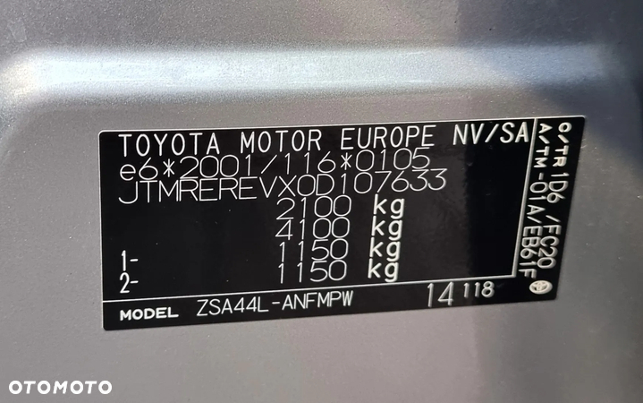 Toyota RAV4 2.0 Premium 4x4 - 34