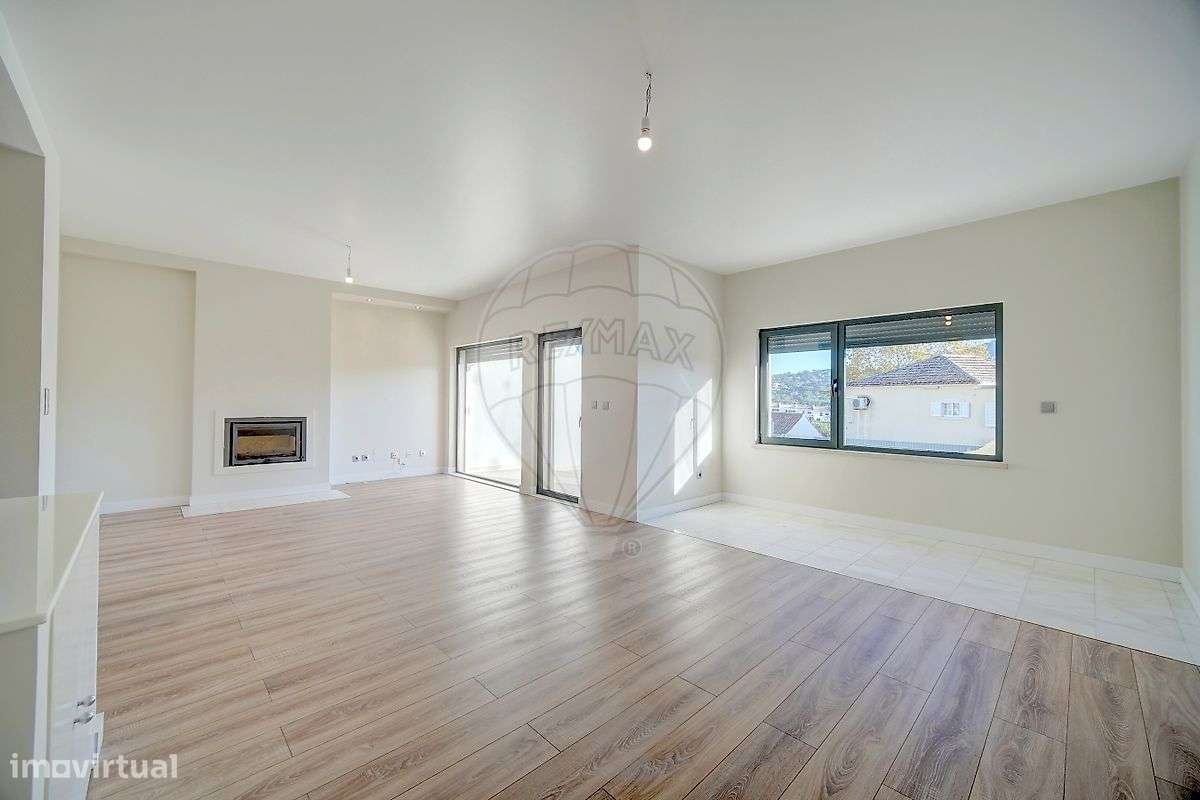 Moradia T4 para venda-25