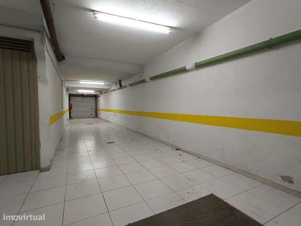 Garagem Venda Almada - Grande imagem: 2/3