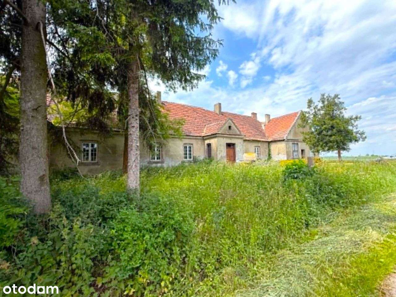 na sprzedaż dworek gm Chodów woj wlkp