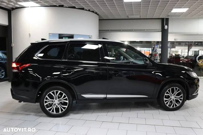 Mitsubishi Outlander 2.0 2WD CVT Edition - 4