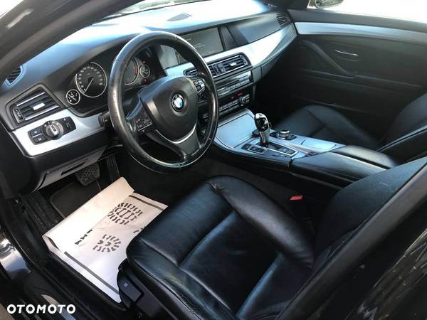 BMW Seria 5 530d xDrive Touring - 8