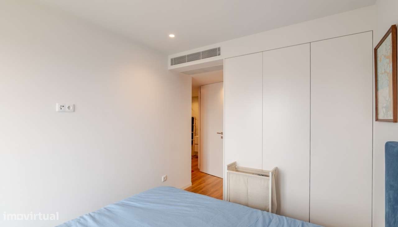Apartamento T3 com varanda e vistas desafogadas em Leça da Palmeira-13