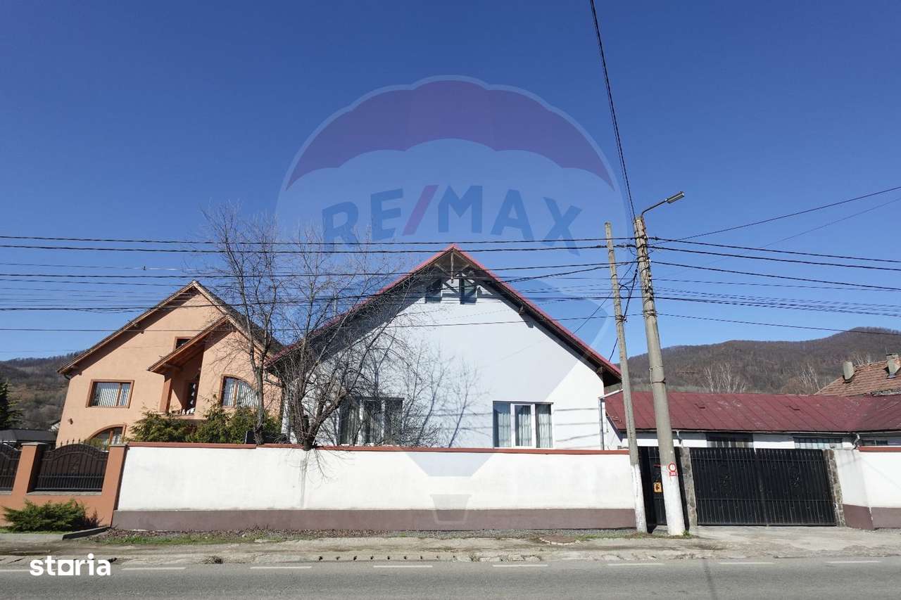 Casă cu 6 camere, de vânzare, în apropiere de Baia Mare-14