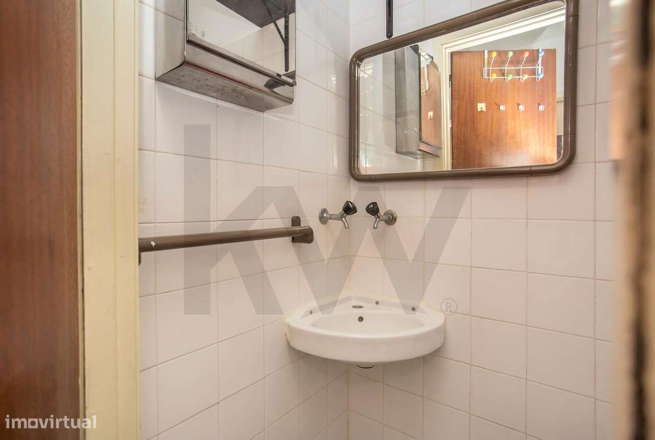Apartamento T3 Vale da Amoreira, Moita, junto à Pista de Atletismo com-10