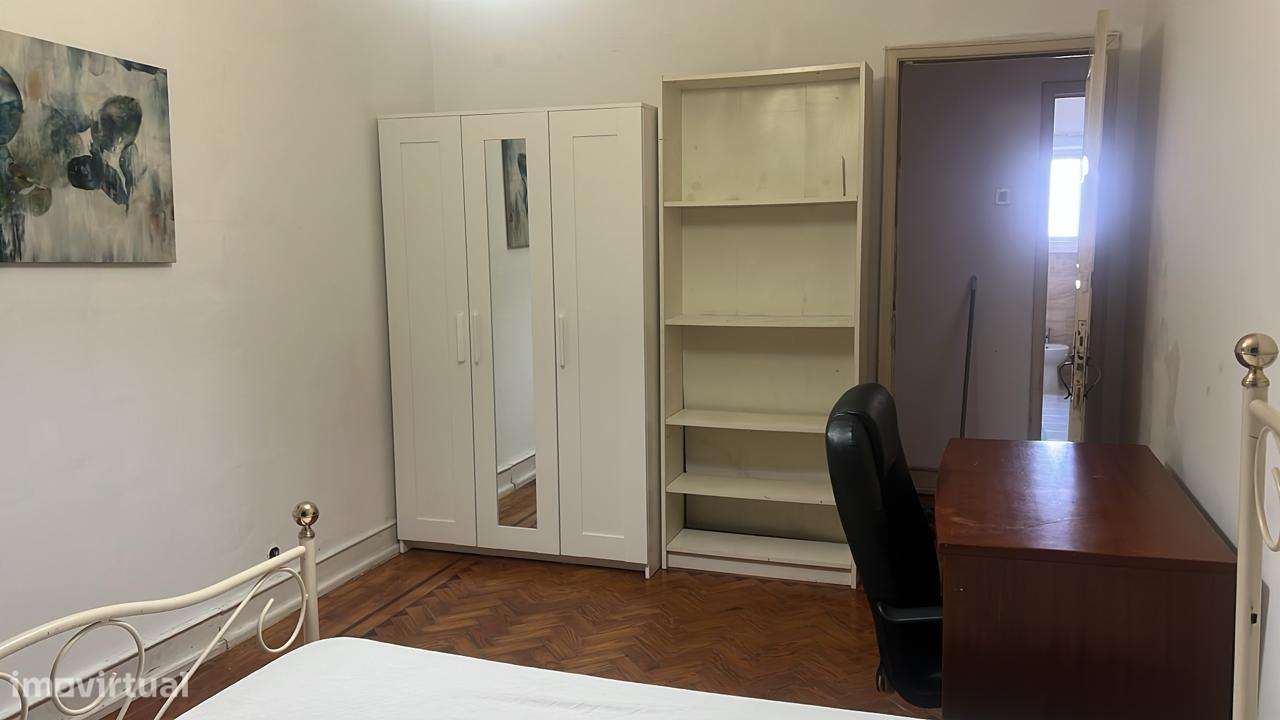 Quarto confortável com todos os eletrodomésticos em Alvalade - Grande imagem: 5/11