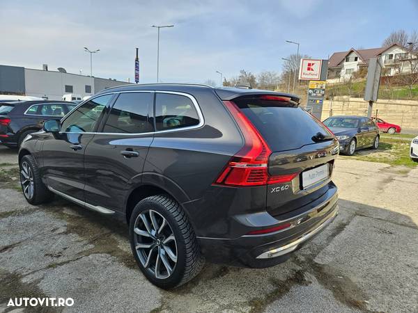 Volvo XC 60 Recharge T6 Twin Engine eAWD Inscription Expression - 5