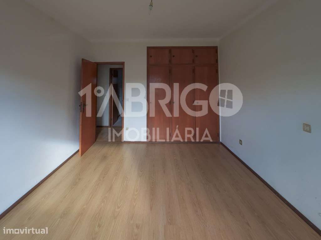 Moradia T3, rés do chão Coucinheira-11