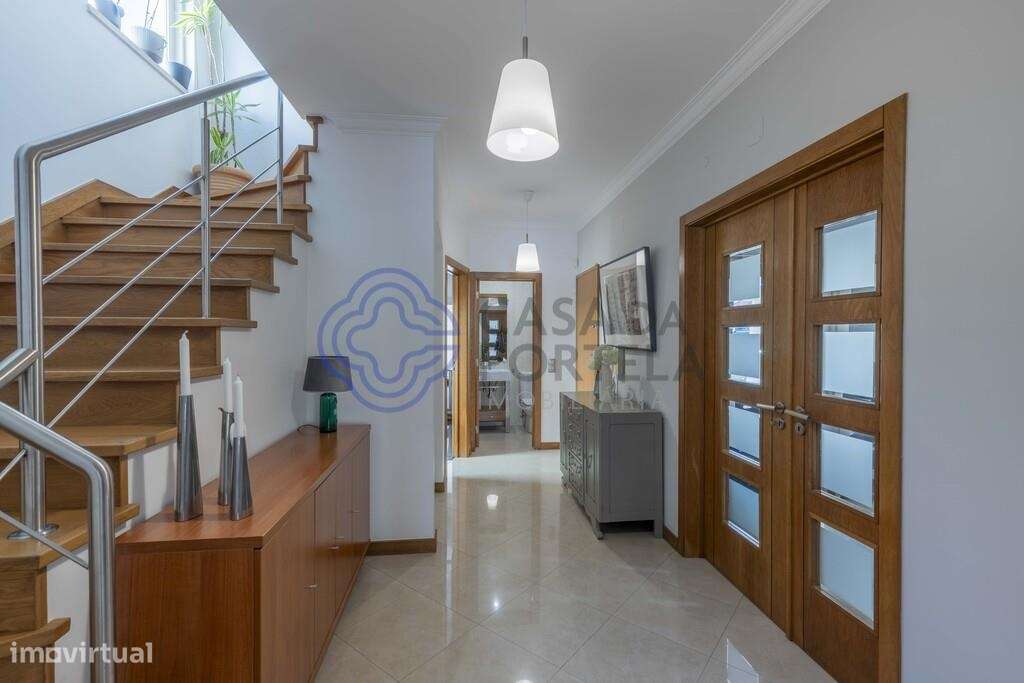 Moradia  T-4 com piscina em Penedo, á 15 minutos de Cascais - Grande imagem: 3/27