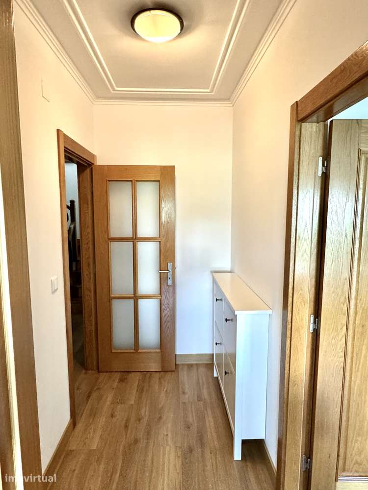 Magnífico T4 Duplex no Forte da Casa-21