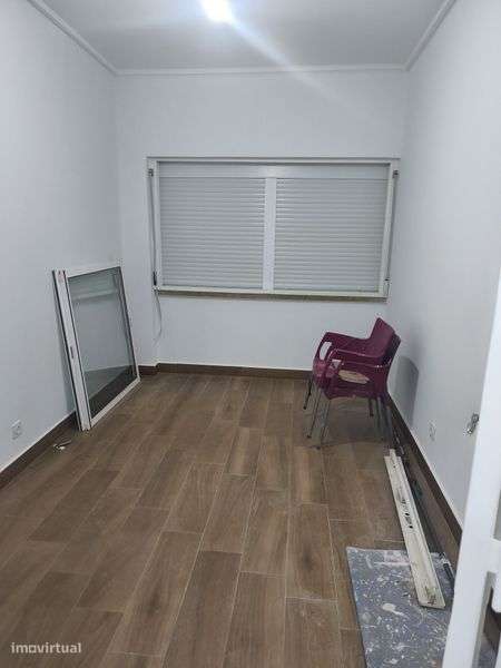 Em Breve T2+1 na Cova da Piedade arrendar - Grande imagem: 5/10