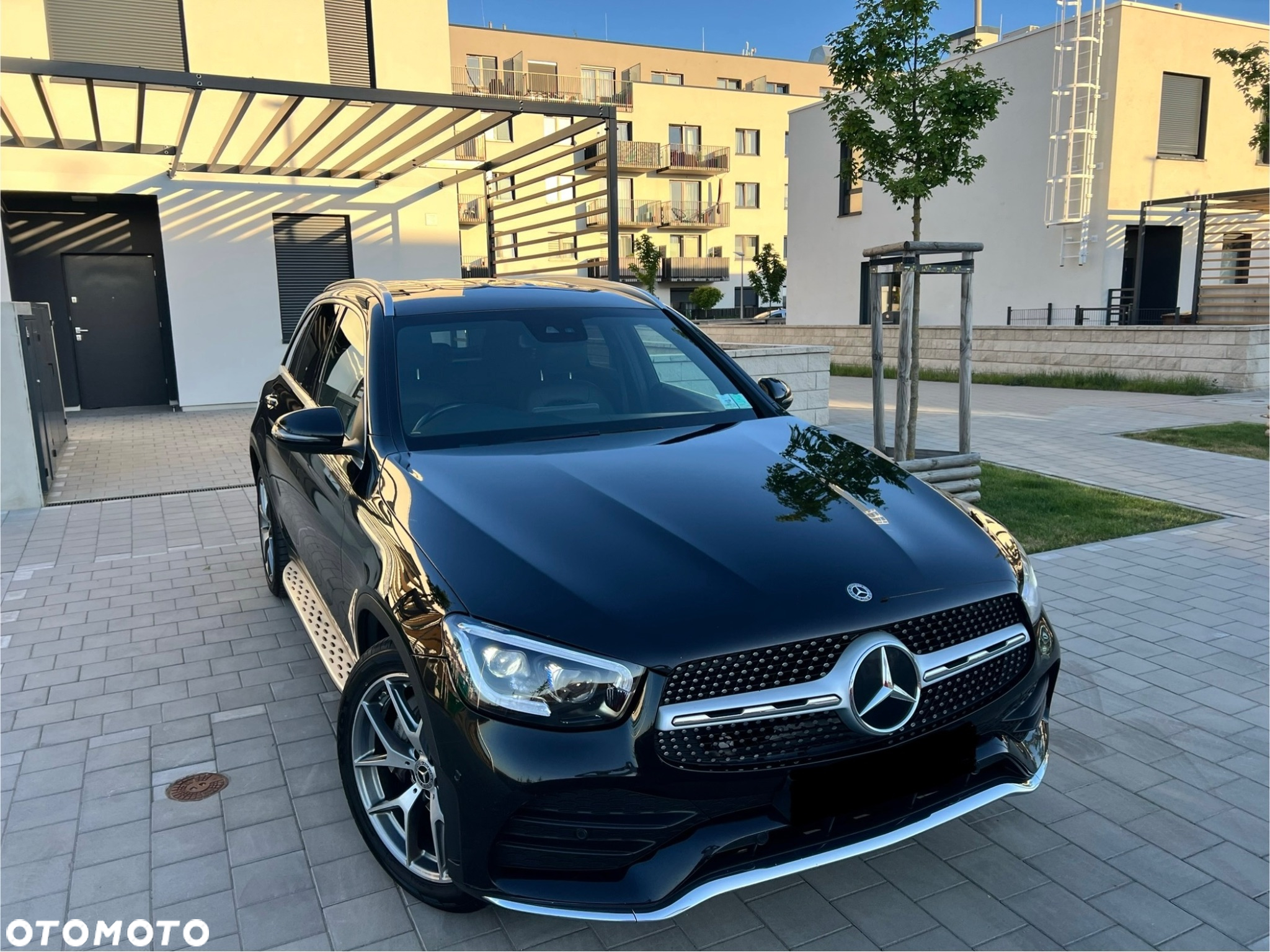 Mercedes-Benz GLC 220 d 4Matic 9G-TRONIC AMG Line Plus - 9