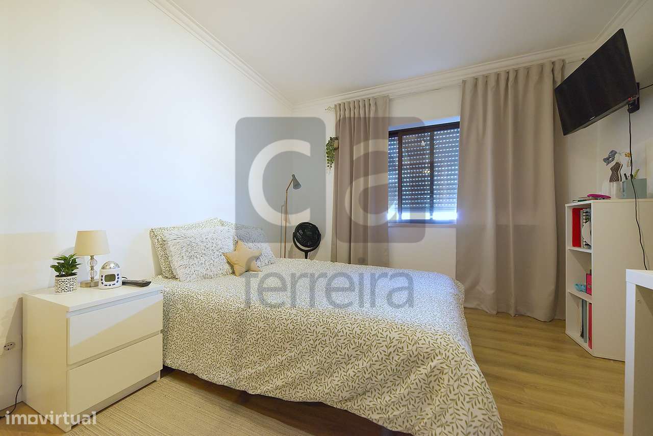 Apartamento T3 boas ãreas junto Hospital de santarém-24