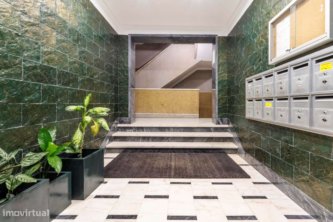 Apartamento T3 em Casal de São Brás, Amadora-2