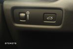 Volvo V60 B4 D R-Design - 20