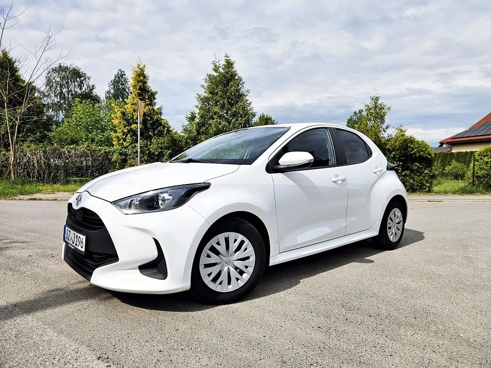 Toyota Yaris IV 1.5 VVT-i Luxe 2022