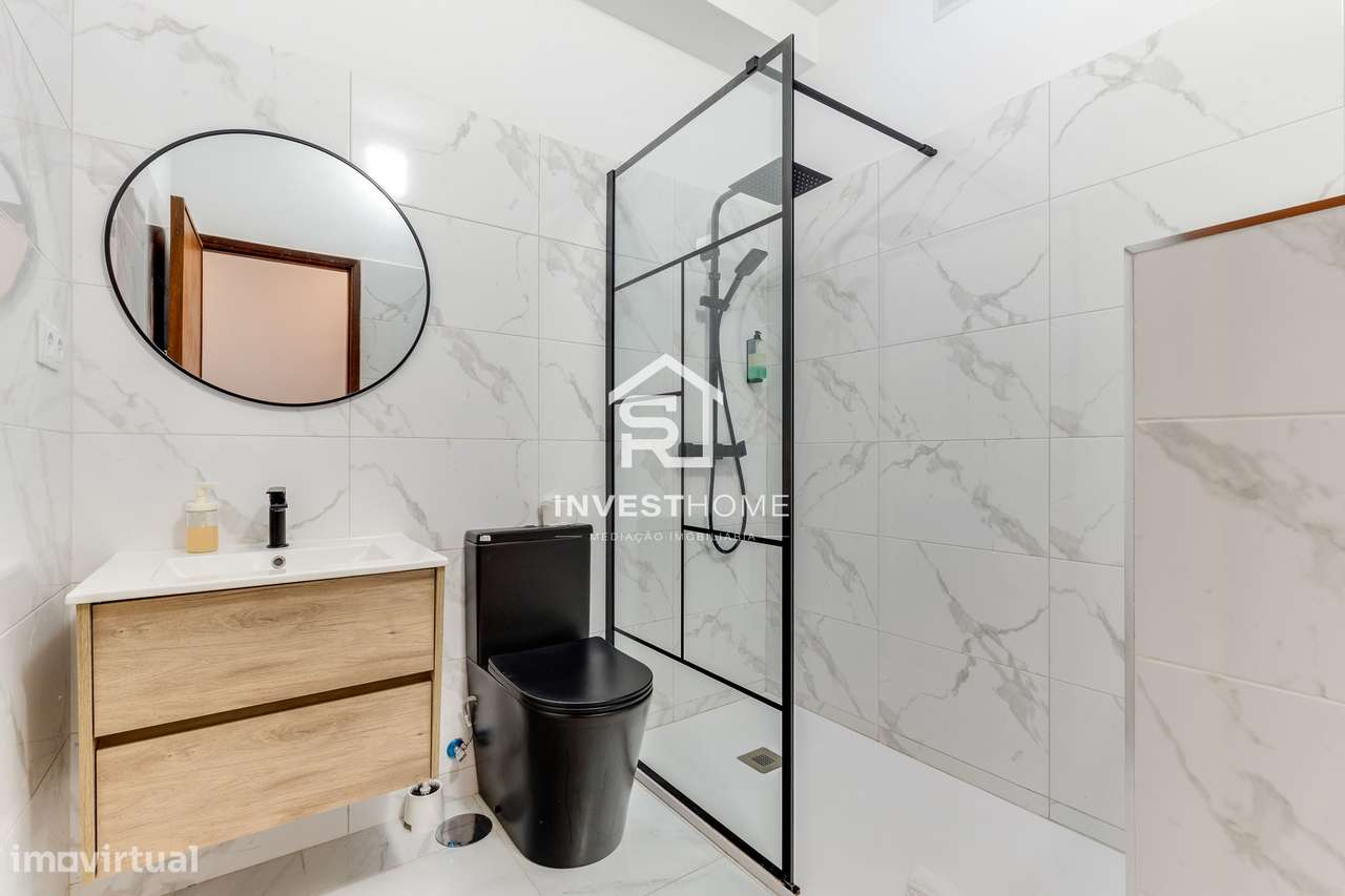Prédio | 4 Apartamentos T2 | Licença AL ativa | Porto-19