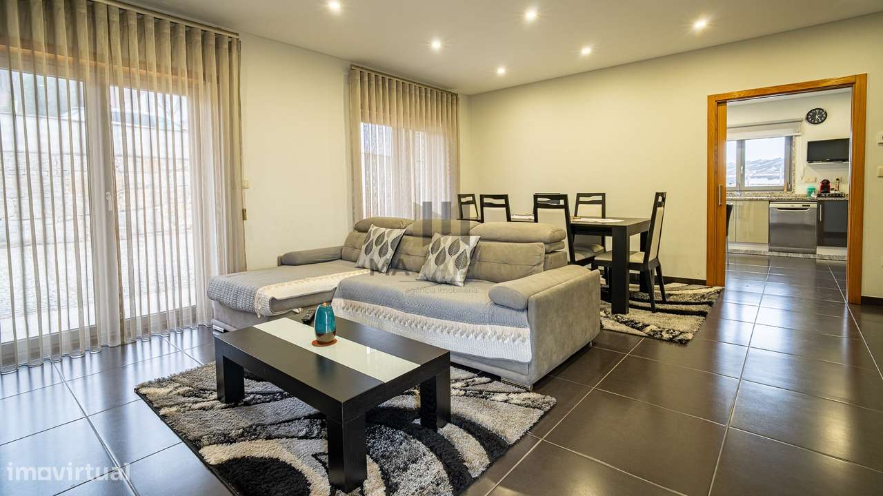 Moradia Isolada T3 Venda em Penude,Lamego - Grande imagem: 4/33