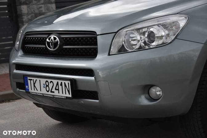 Toyota RAV4 2.0 VVT-i Premium - 14