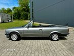 BMW Seria 3 320i - 11