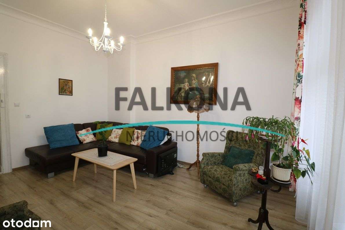 Przestronne mieszkanie w samym centrum miasta-6