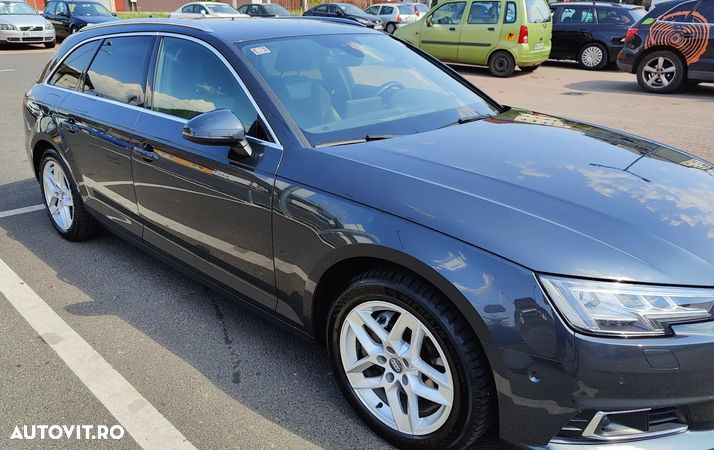 Audi A4 Avant 2.0 TDI S tronic - 1