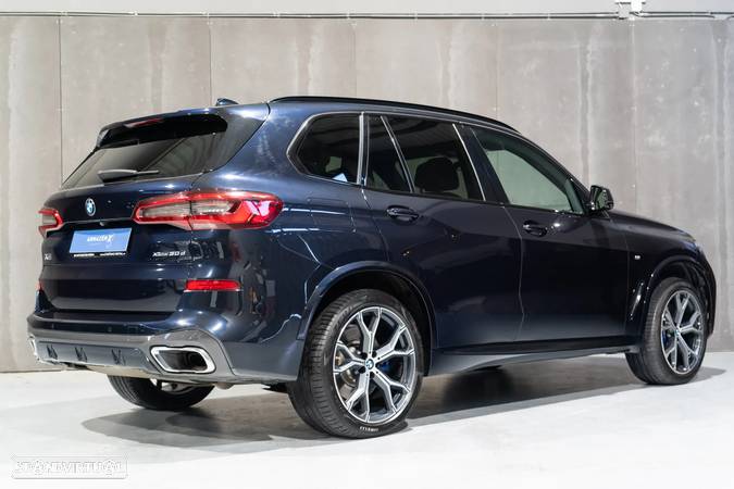 BMW X5 30 d xDrive Pack M - 4